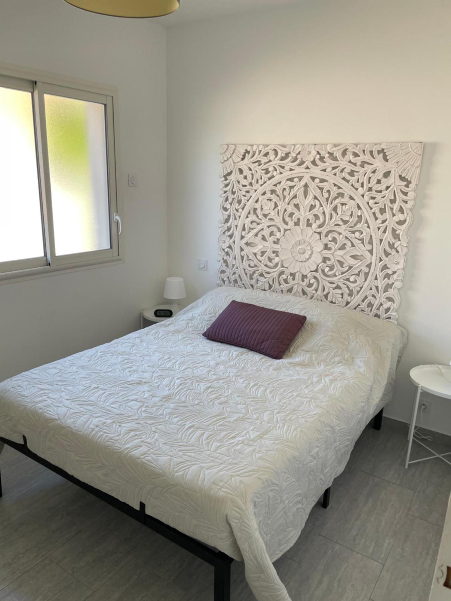 Appartement T2 Avec Terrasse Et Cour Cavaillon Exteriör bild