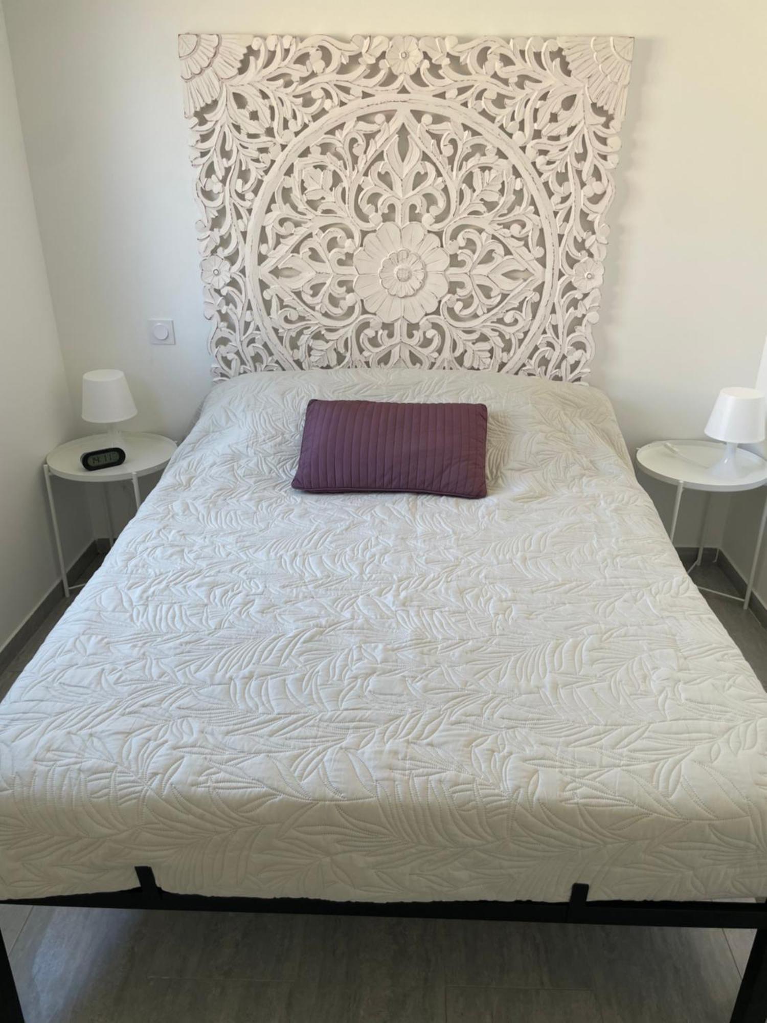 Appartement T2 Avec Terrasse Et Cour Cavaillon Exteriör bild