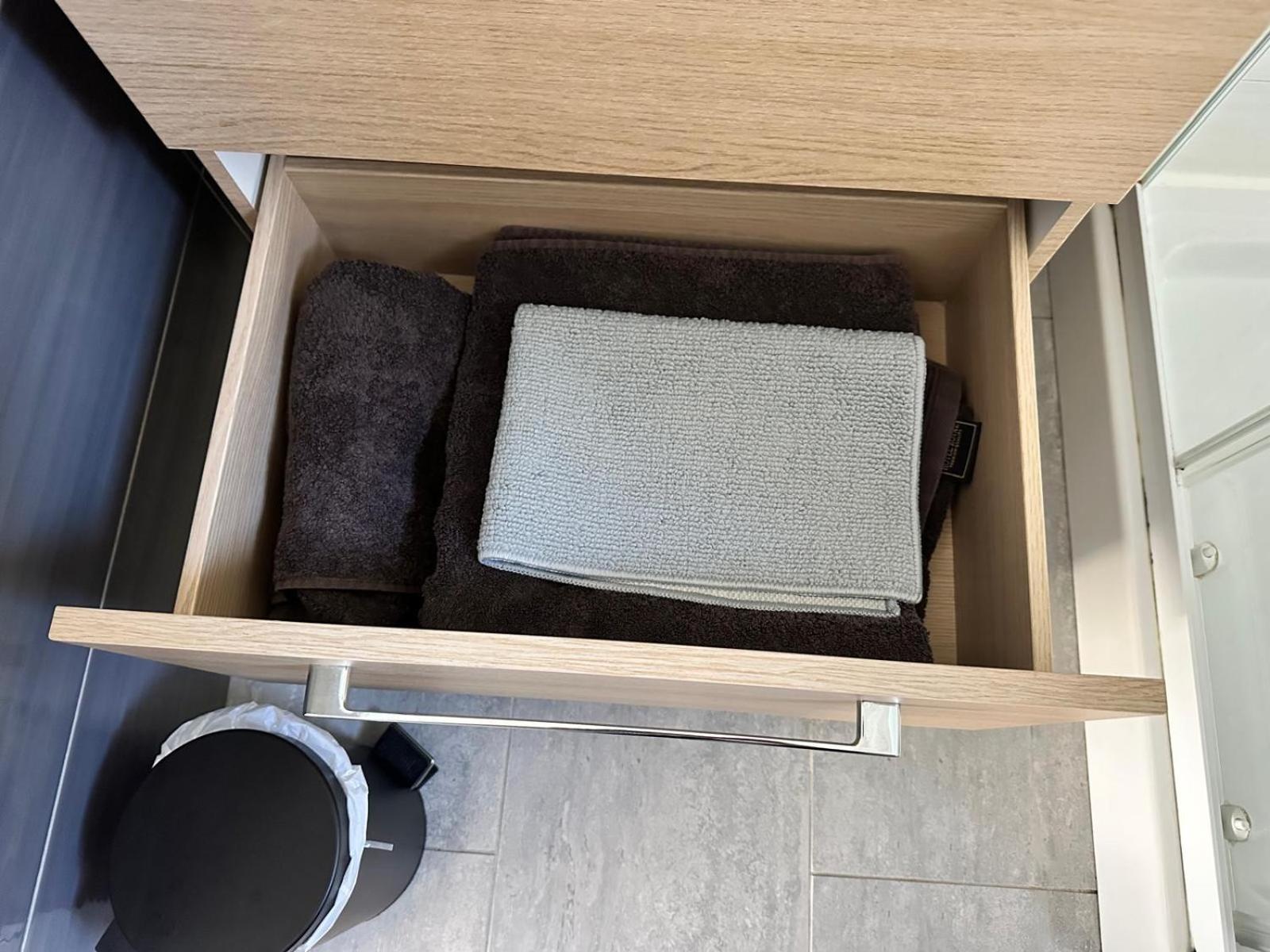 Appartement T2 Avec Terrasse Et Cour Cavaillon Exteriör bild